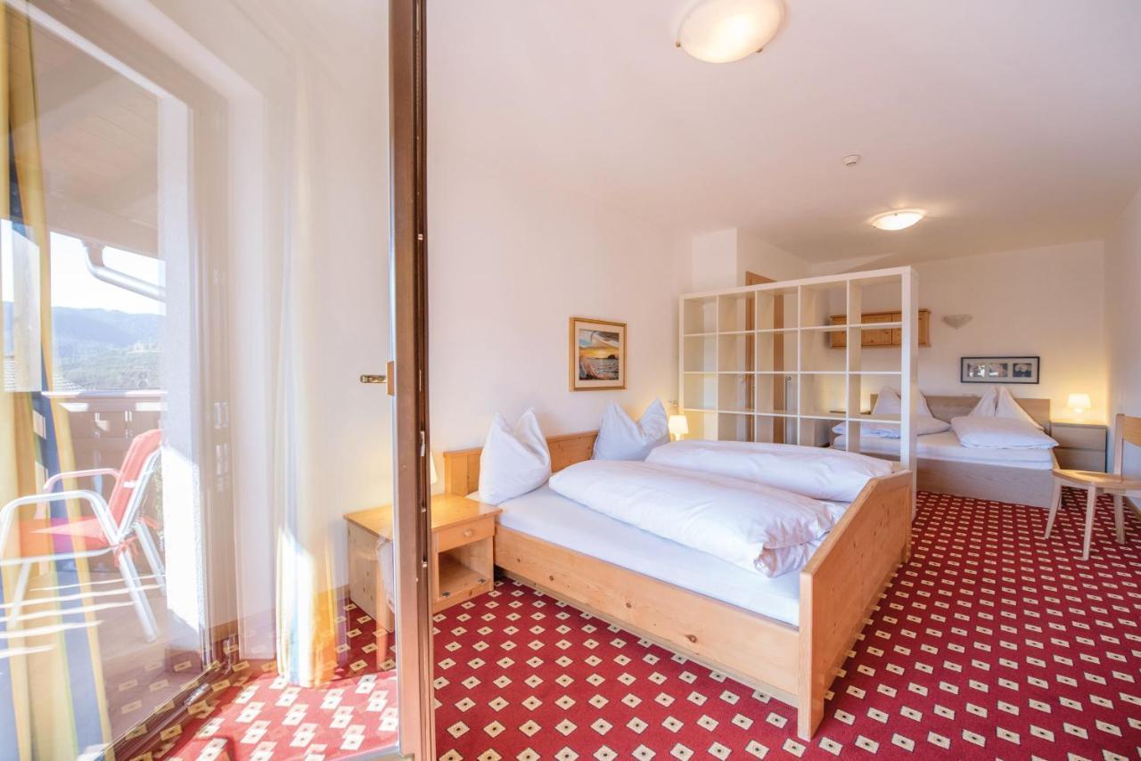 Apparthotel Feldhof - Living And Bistro โนวาโปเนนเต ภายนอก รูปภาพ