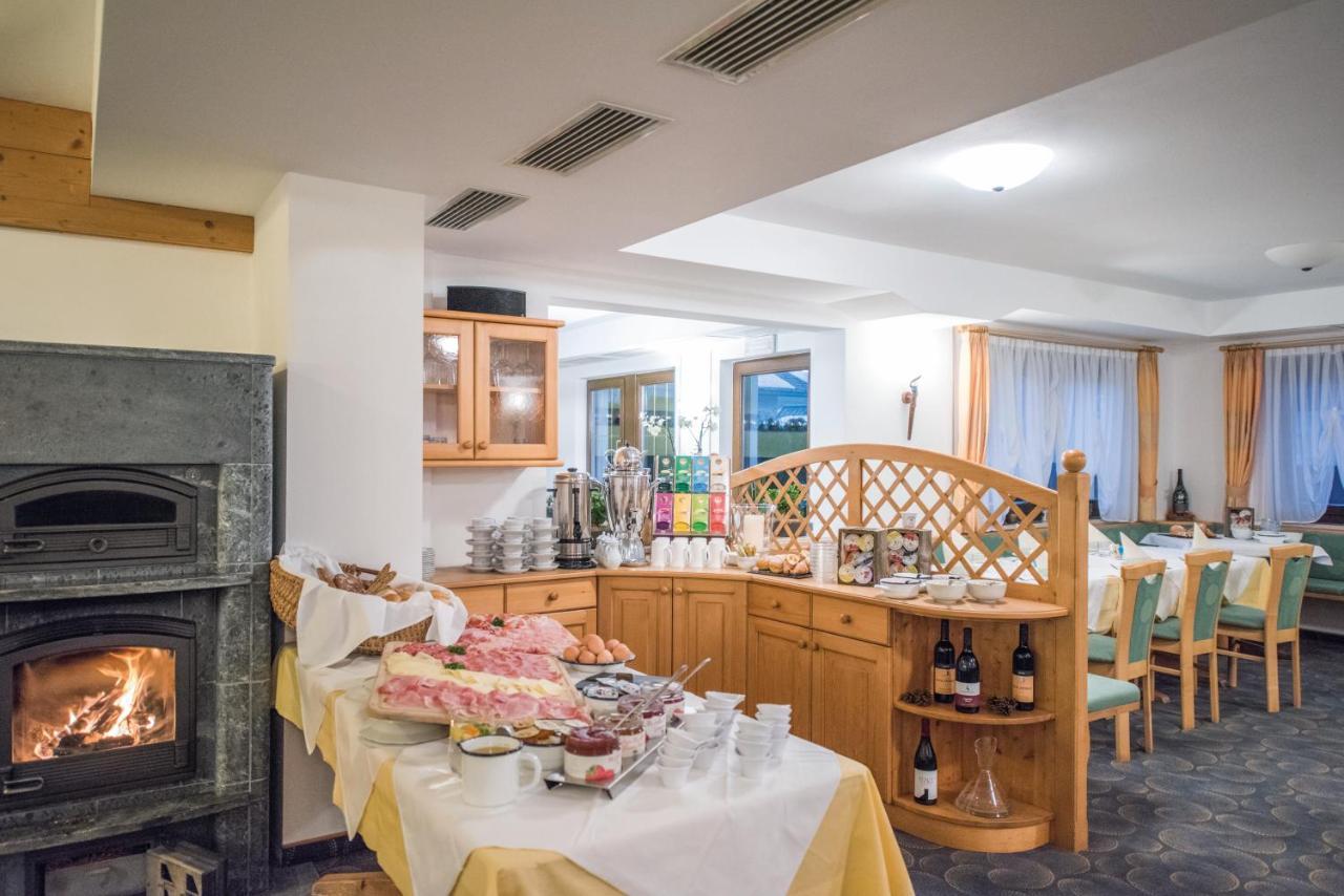 Apparthotel Feldhof - Living And Bistro โนวาโปเนนเต ภายนอก รูปภาพ